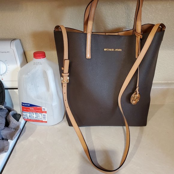 Like New Rare Michael Kors Eliza Reversible Shoulder Bag XL M - Picture 2 of 13